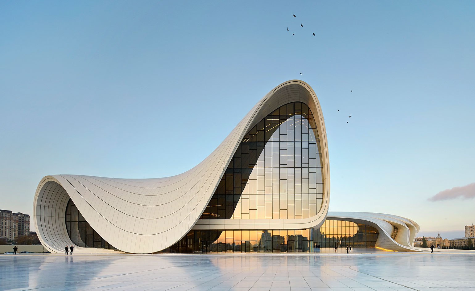 Centro Heydar Aliyev by Zaha Hadid